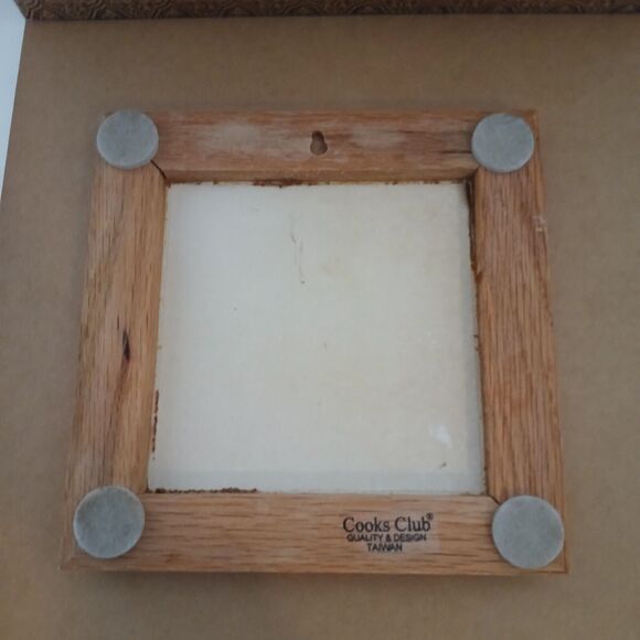 Larry K Martin Signed ceramic tile 7x7 hummingbird Hotplate Trivet Wood Frame - Picture 8 of 12